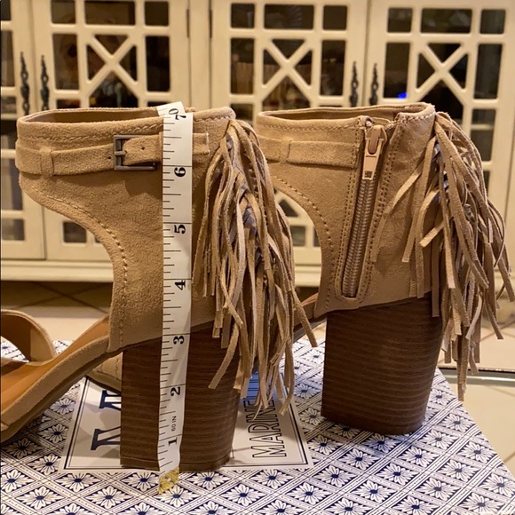 Shoes - Picture 9 of 11